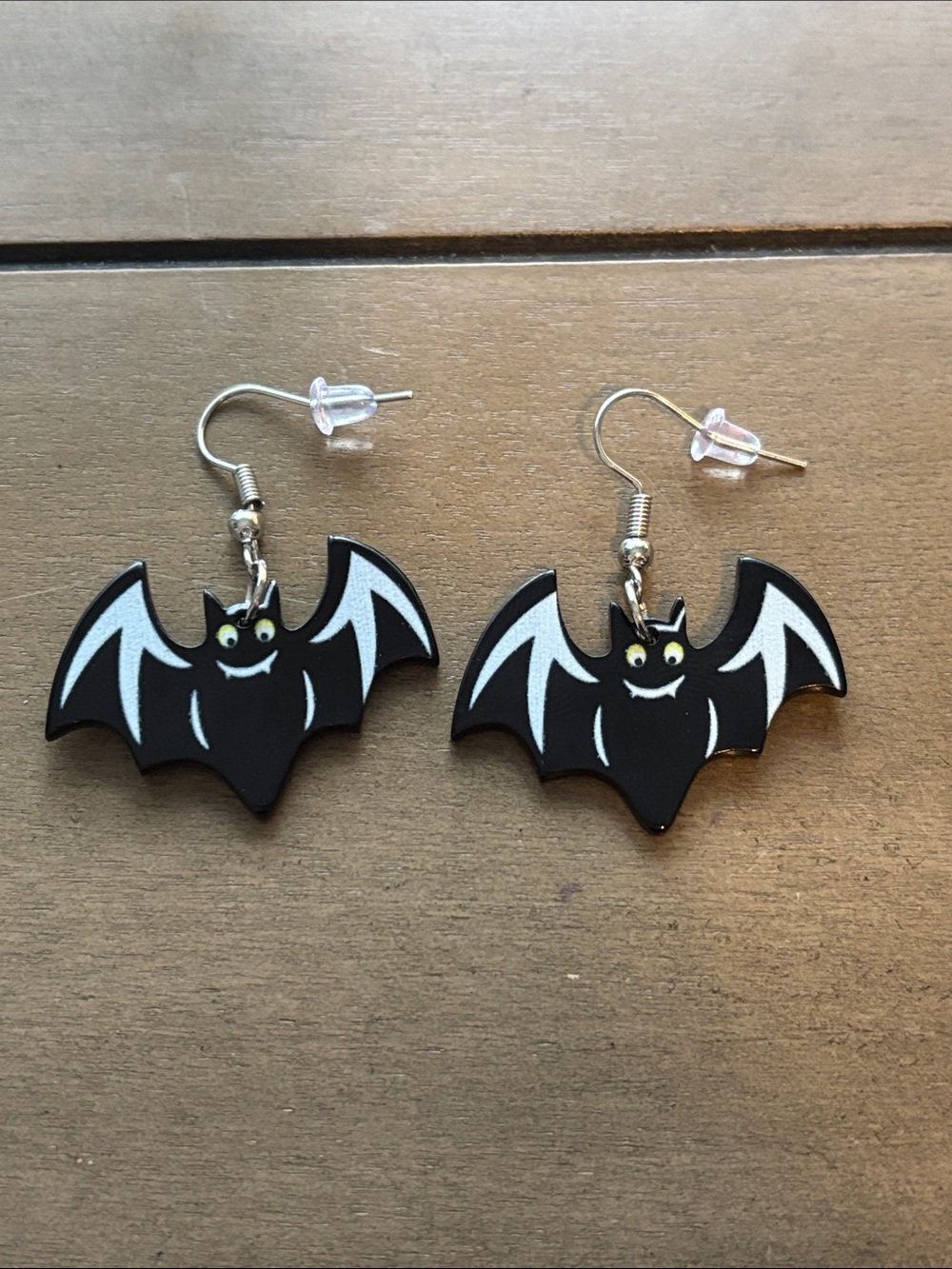 Black Bat Dangle Earrings NEW Cute Halloween Accessory Stainless Steel & Acrylic